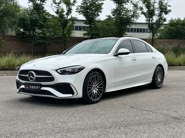 Mercedes-Benz C-Class 2024 C 260 L — фото 1