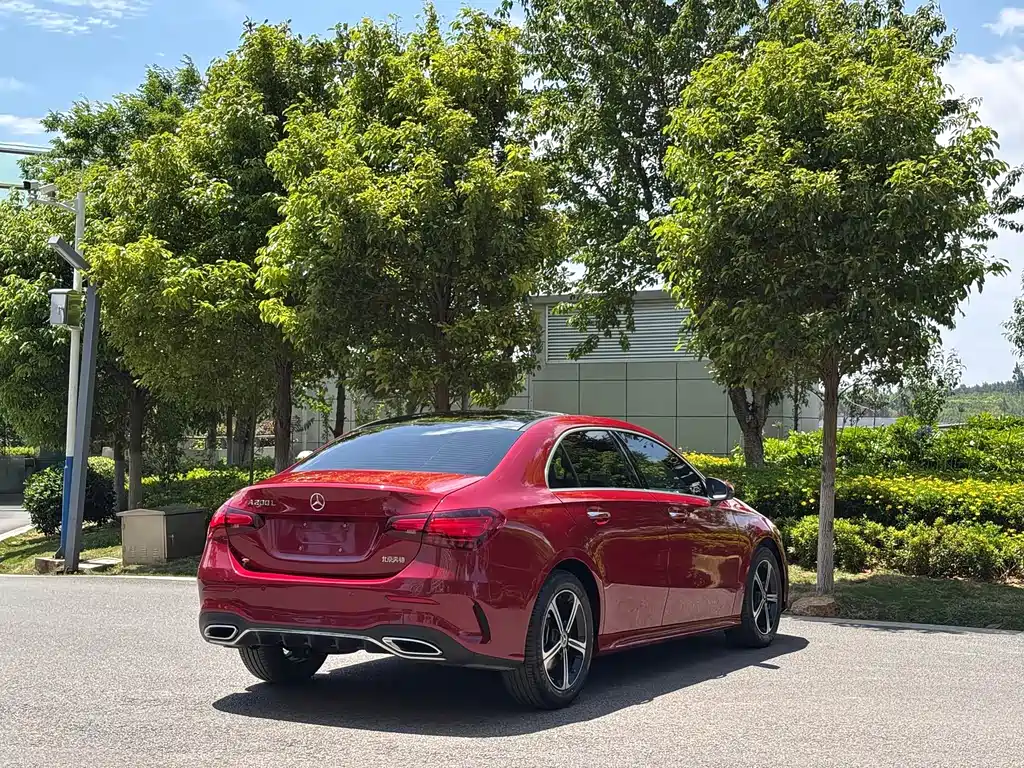 Mercedes-Benz A-Class A 2024 A 200 L Fashion