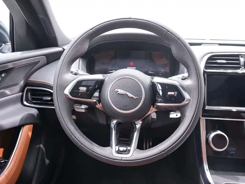 Jaguar XEL — миниатюра 20