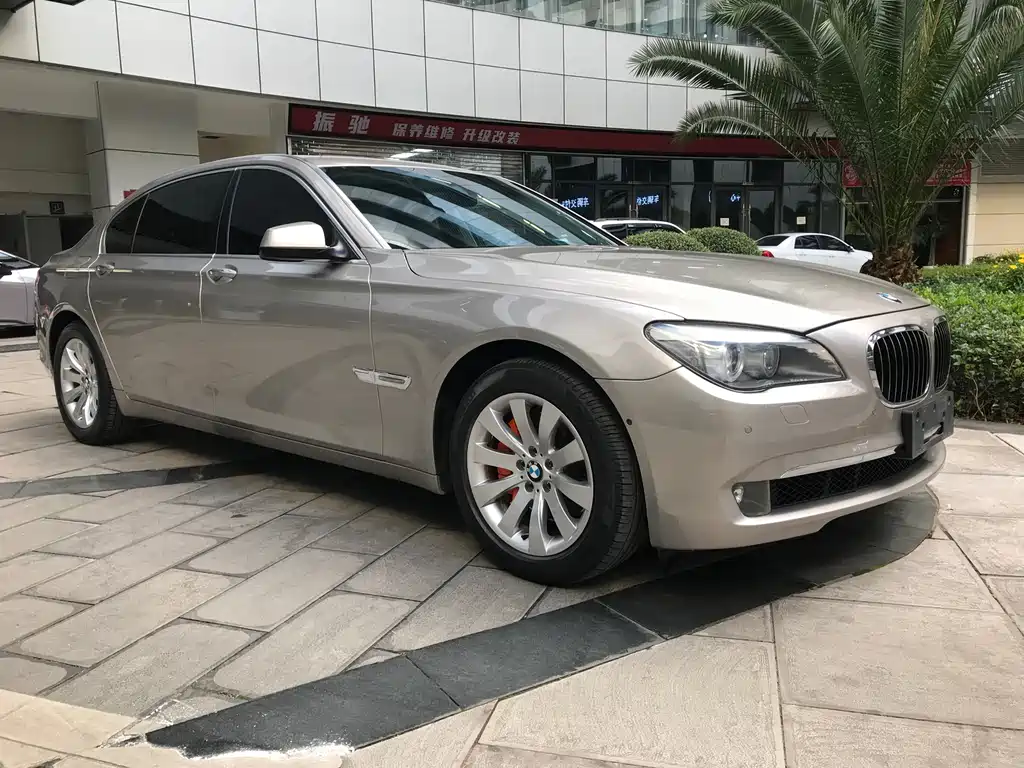 BMW 7 Series 7 2009 740Li Luxury