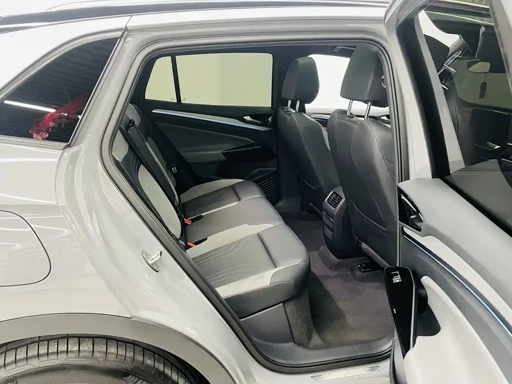 Volkswagen ID.4 Crozz — миниатюра 13