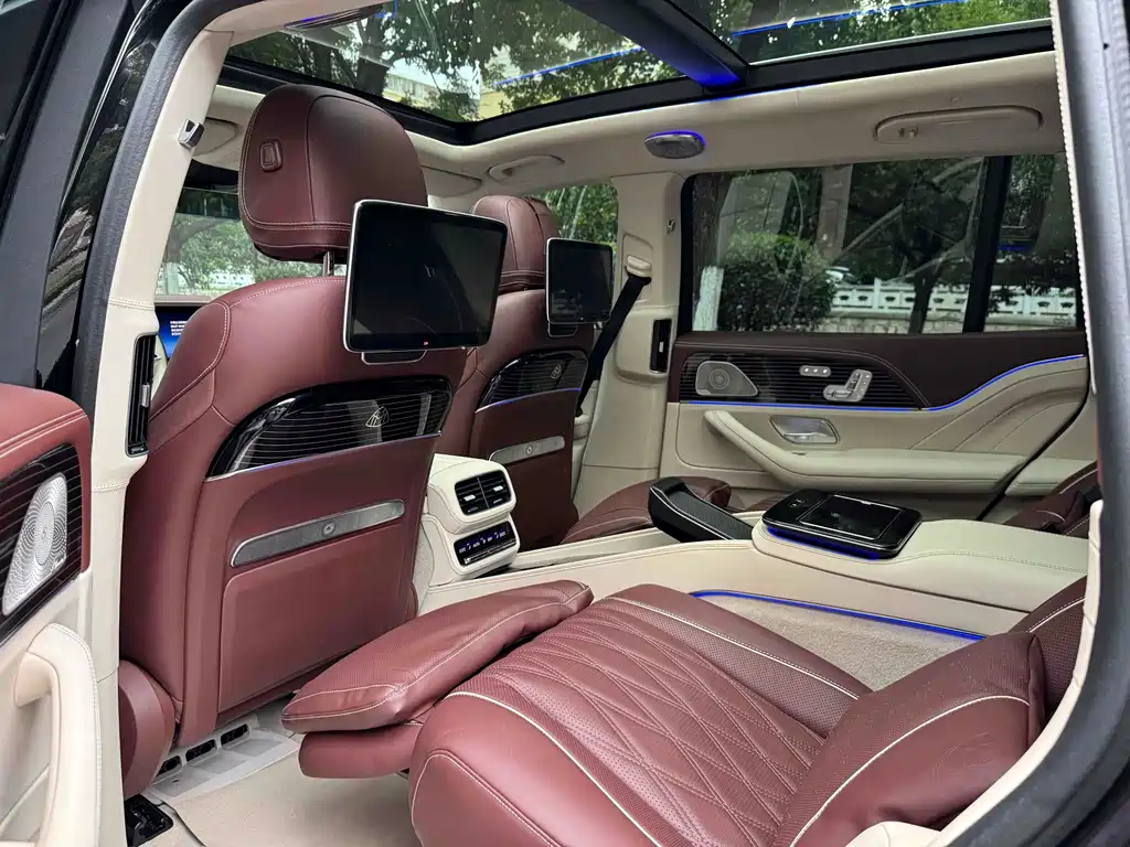 Mercedes-Benz GLS — миниатюра 7
