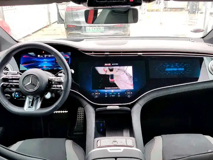 Mercedes-Benz EQE AMG — миниатюра 3