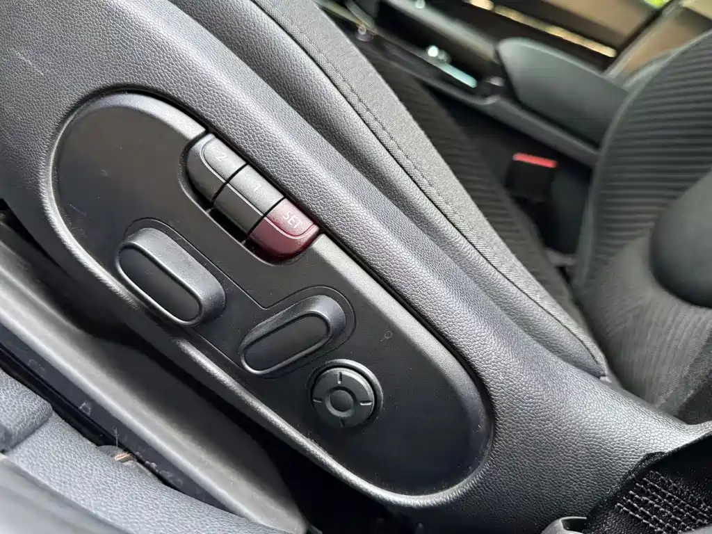 MINI Mini Clubman — миниатюра 13