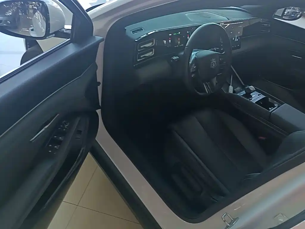 BYD Qin L — миниатюра 16