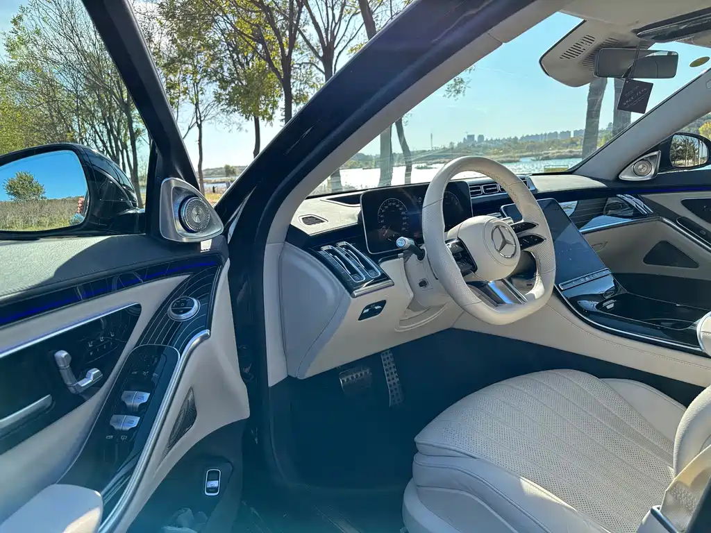 Mercedes-Benz S-Class — миниатюра 6