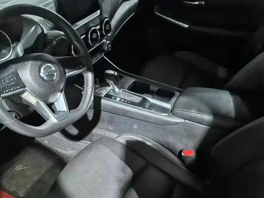 Nissan Sylphy 2021 1.6L XL CVT Enjoy