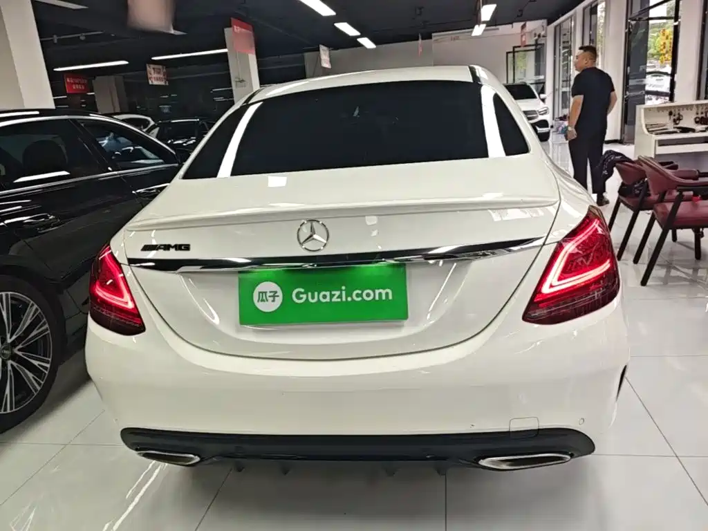 Mercedes-Benz C-Class — миниатюра 6