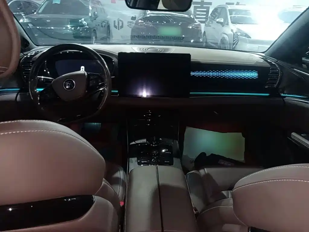 BYD Han — миниатюра 10