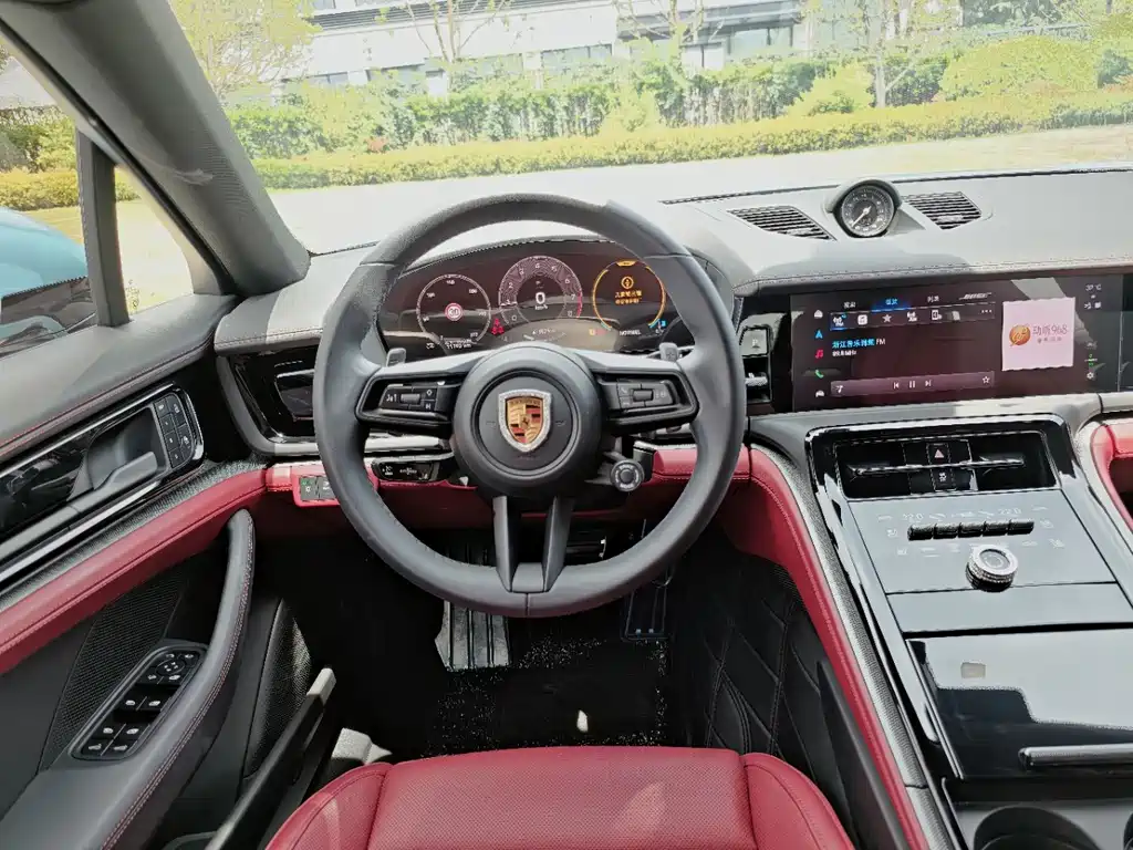 Porsche Panamera — миниатюра 9