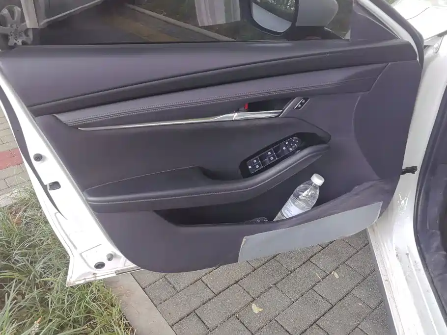 Mazda 3 Axela — миниатюра 7