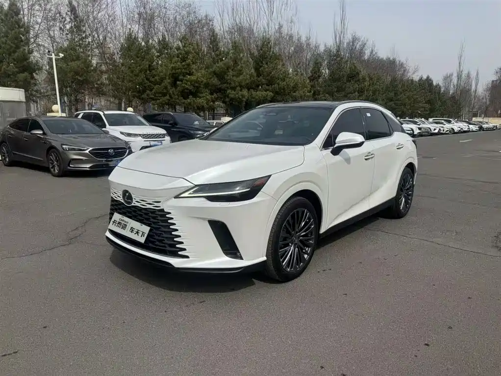 Lexus RX 2023