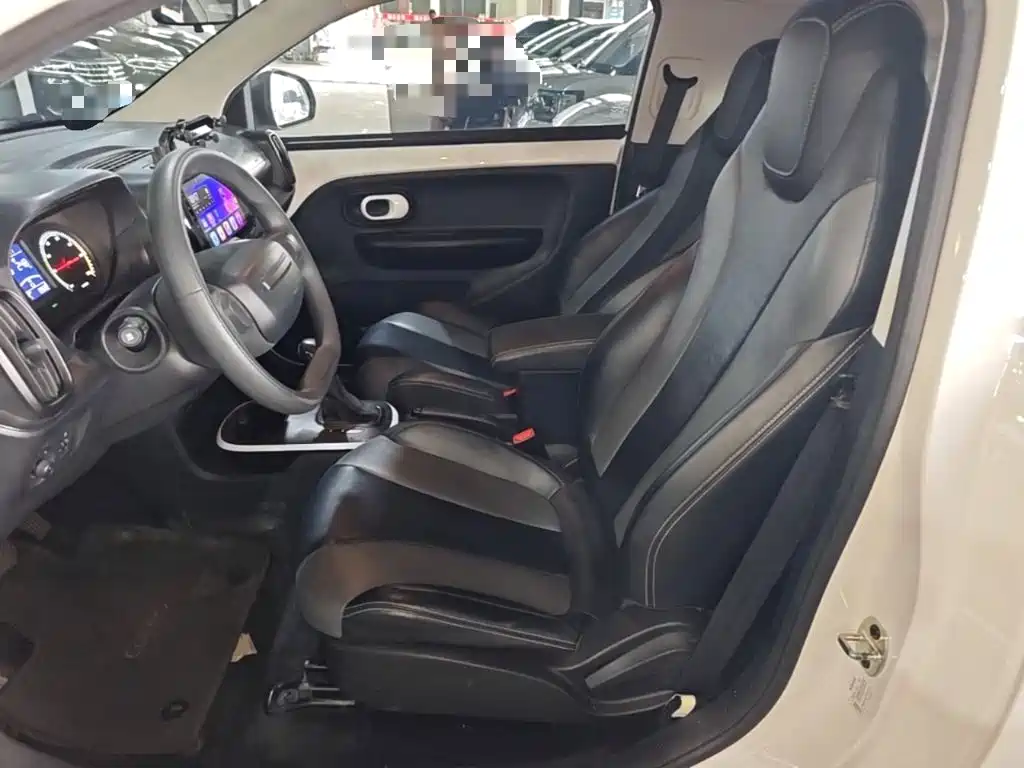 Roewe Clever — миниатюра 15