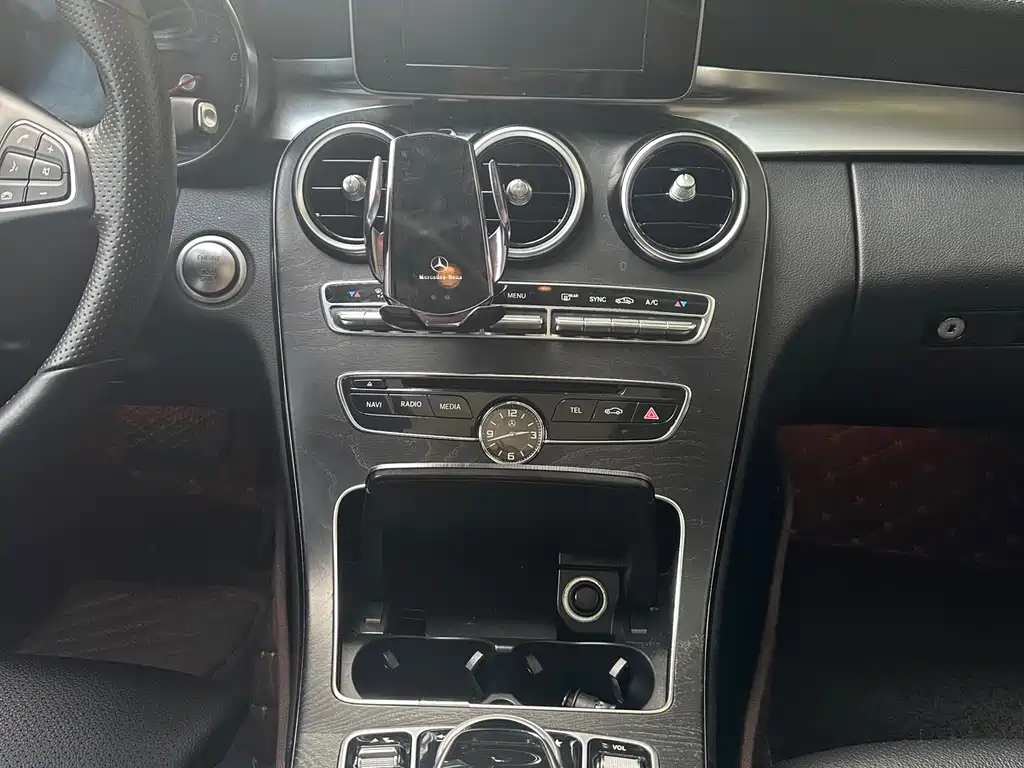 Mercedes-Benz C-Class — миниатюра 8