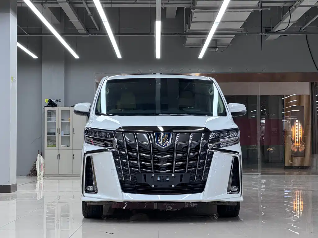 Toyota Alphard 2023