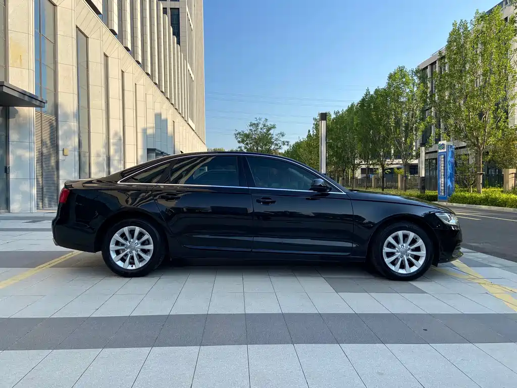 Audi A6L — миниатюра 6