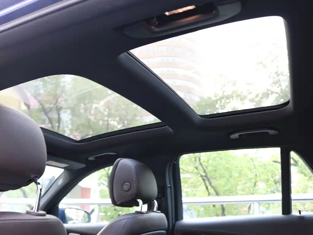 Mercedes-Benz GLC — миниатюра 9