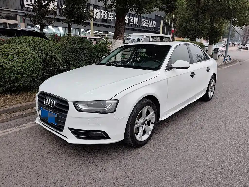 Audi A4L 2013