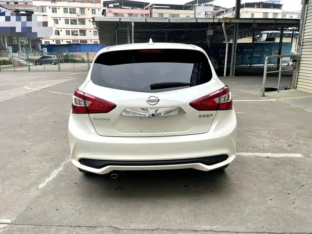 Nissan Tiida 2021 1.6L CVT
