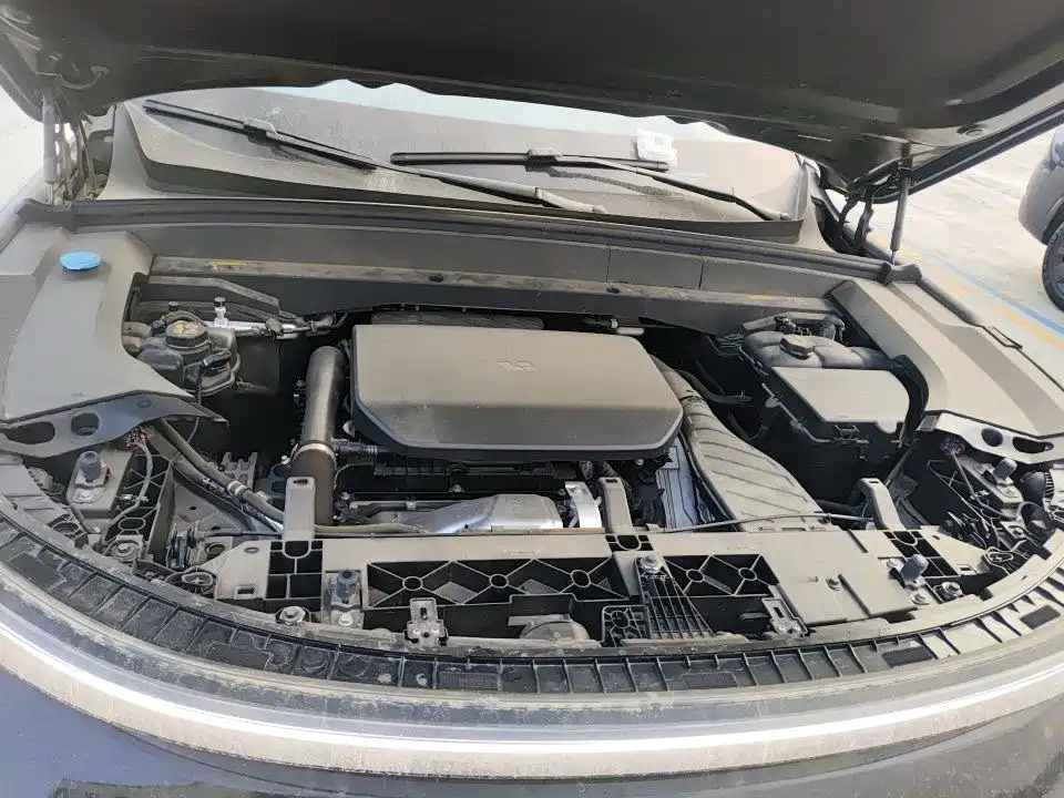 Li Auto Li L8 — миниатюра 11