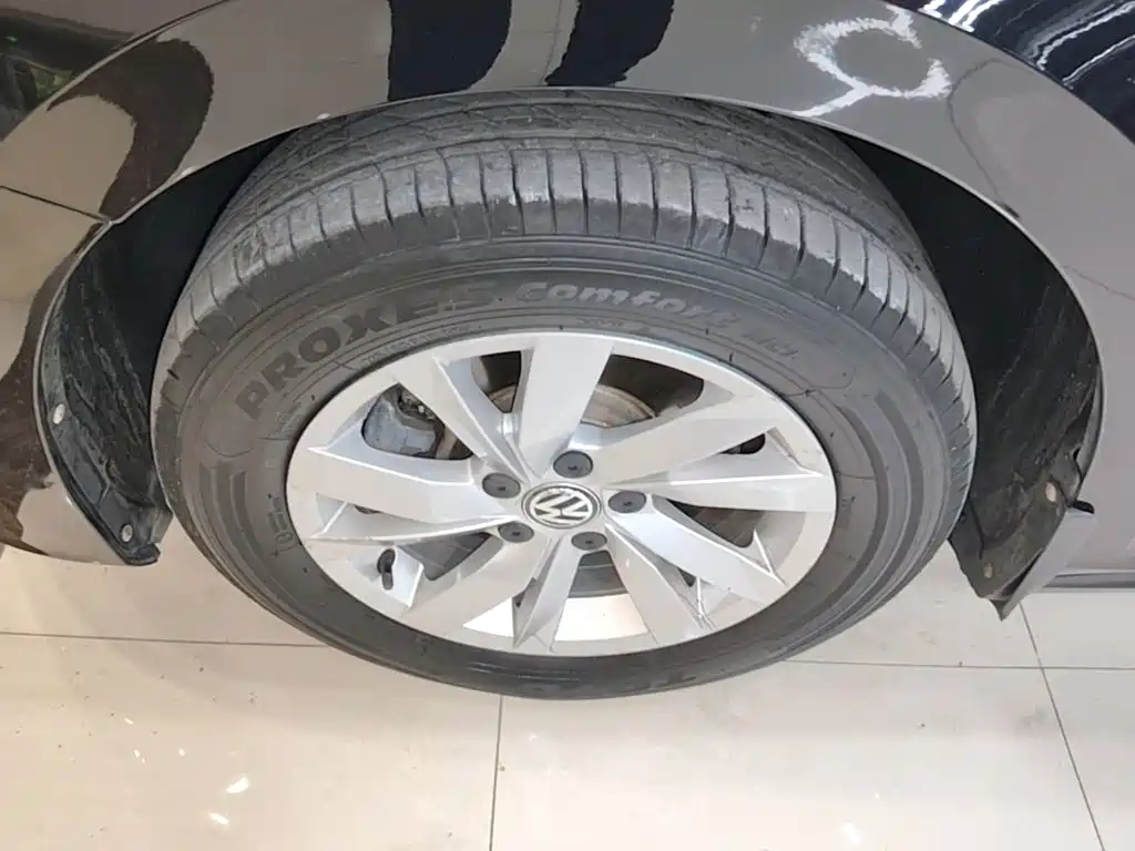 Volkswagen Passat — миниатюра 23