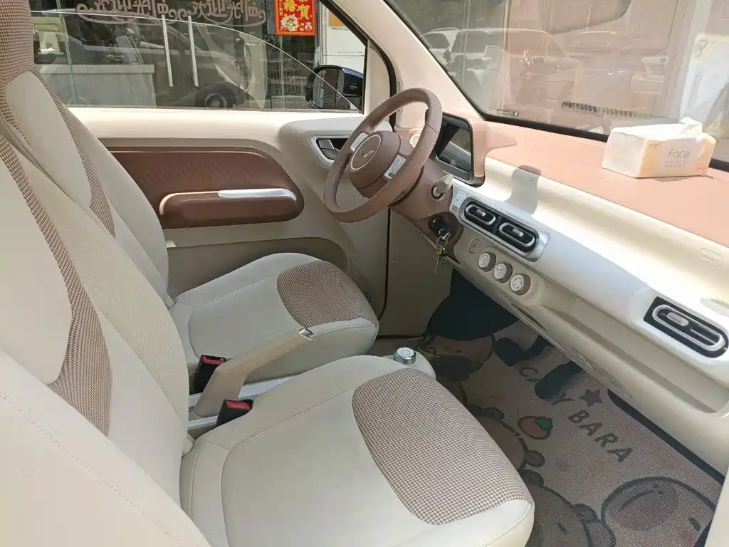 Wuling MINIEV — миниатюра 4