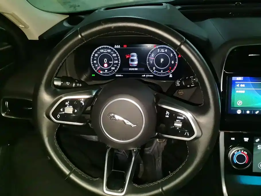 Jaguar XEL — миниатюра 15