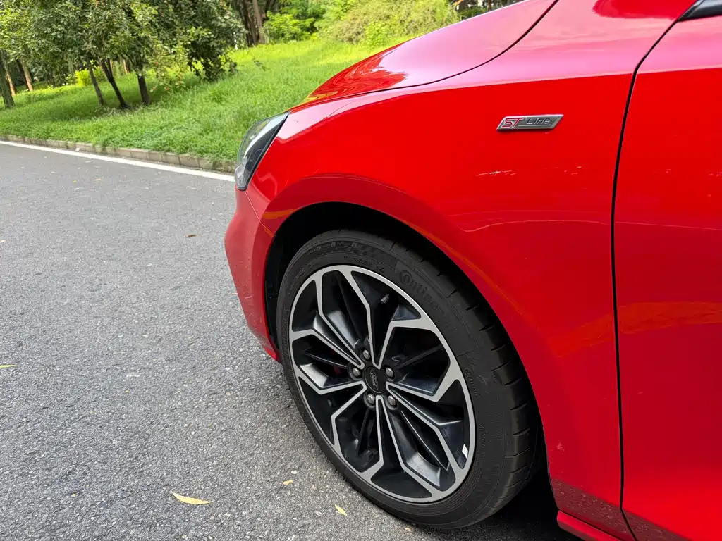 Ford Focus — миниатюра 14