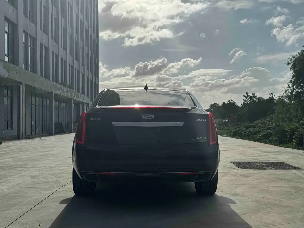 Cadillac XTS — миниатюра 8