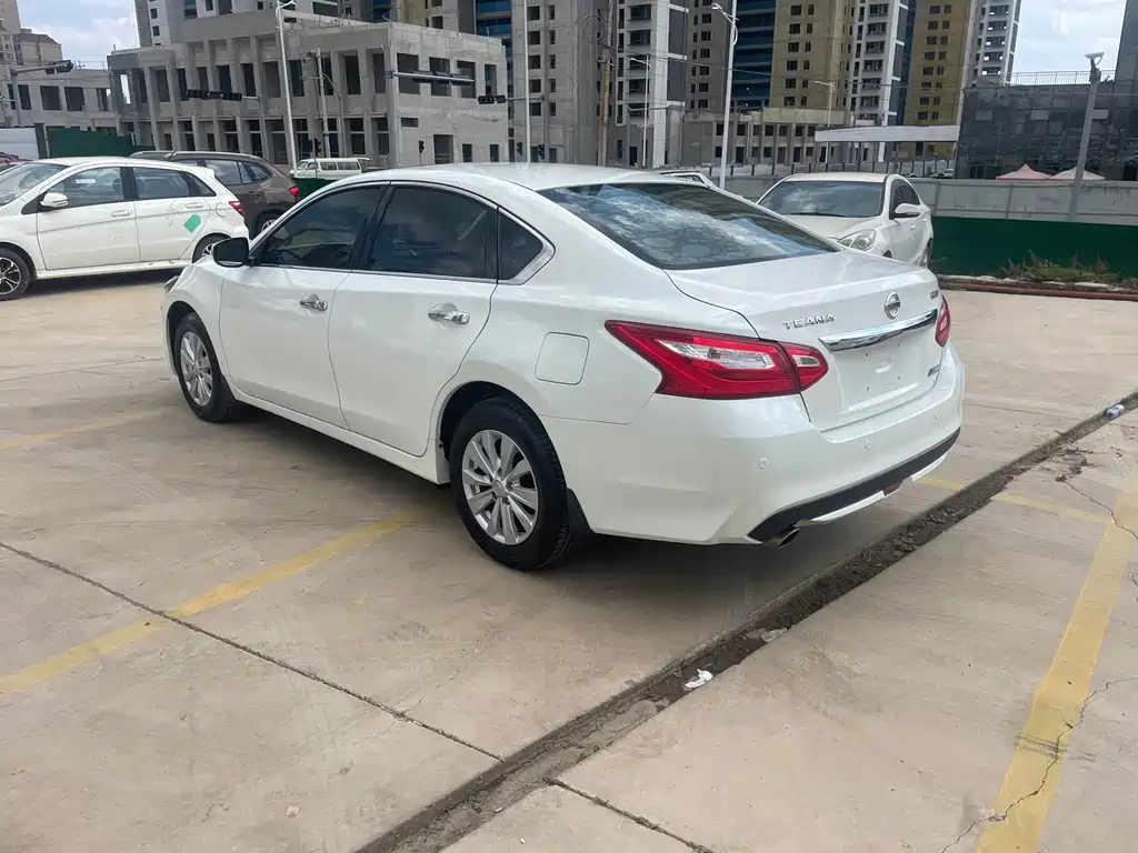 Nissan Teana — миниатюра 5