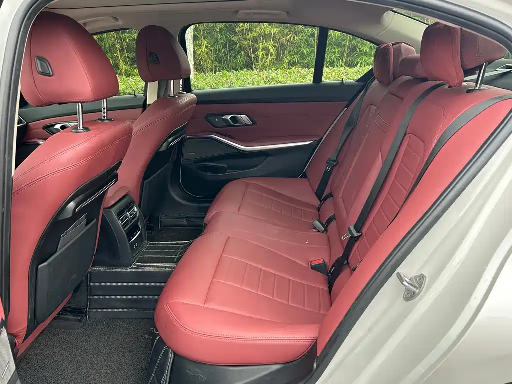 BMW 3 Series — миниатюра 12