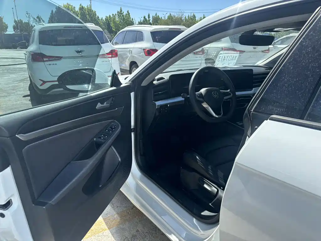Volkswagen Lamando 2024 L 200TSI DSG