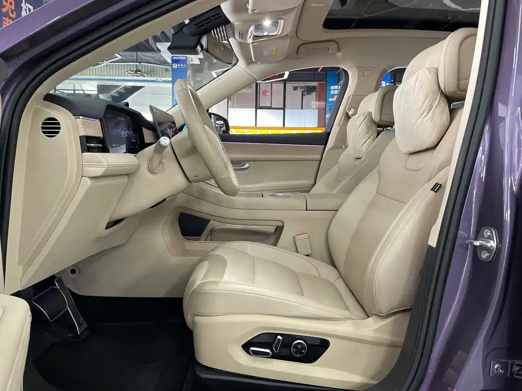 AITO Wenjie AITO M5 — миниатюра 9