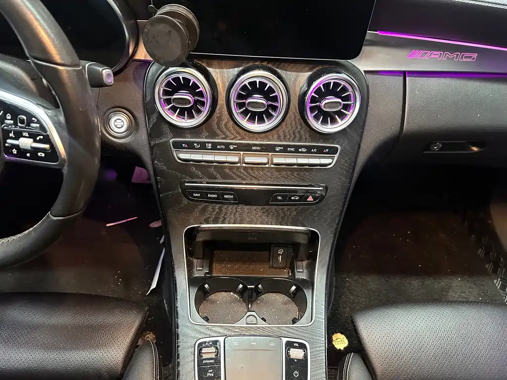 Mercedes-Benz C-Class — миниатюра 13