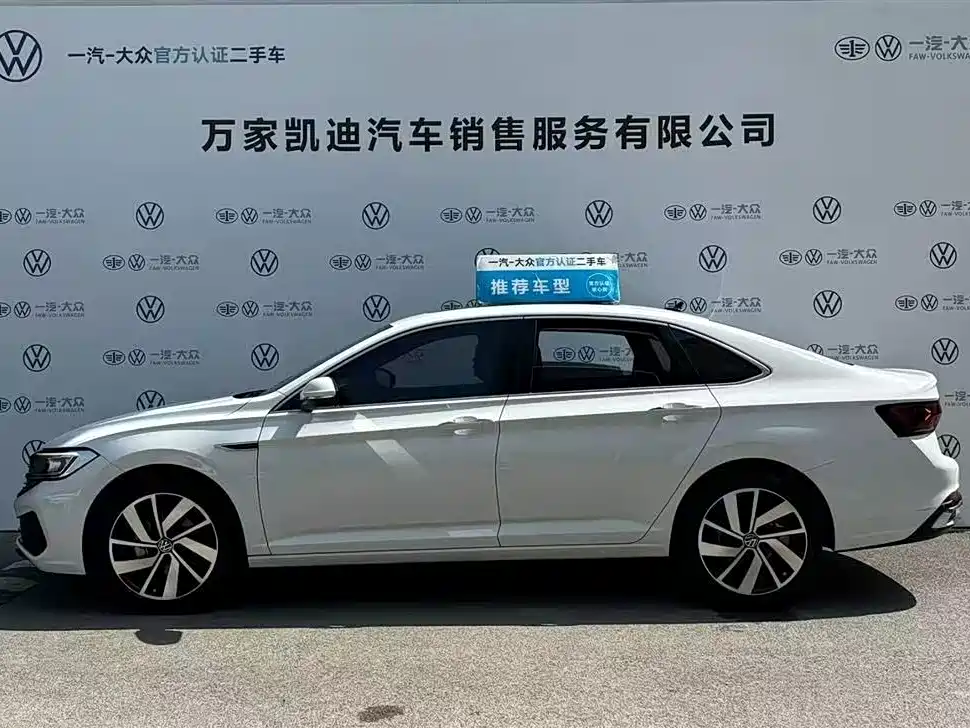Volkswagen Sagitar — миниатюра 3