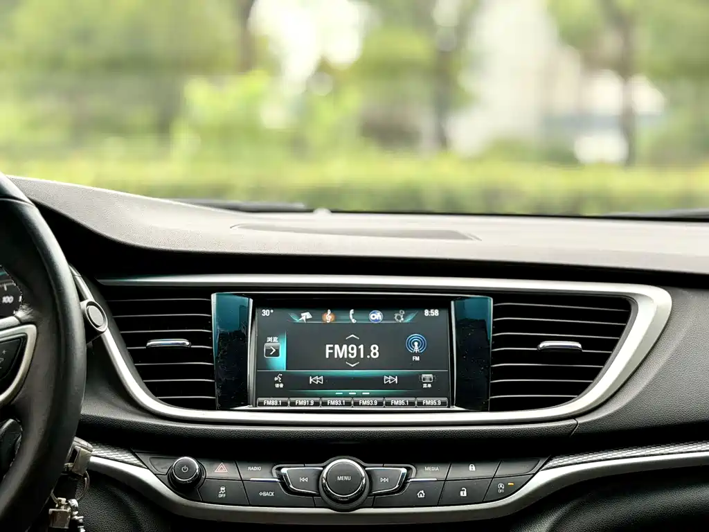 Buick Excelle — миниатюра 11