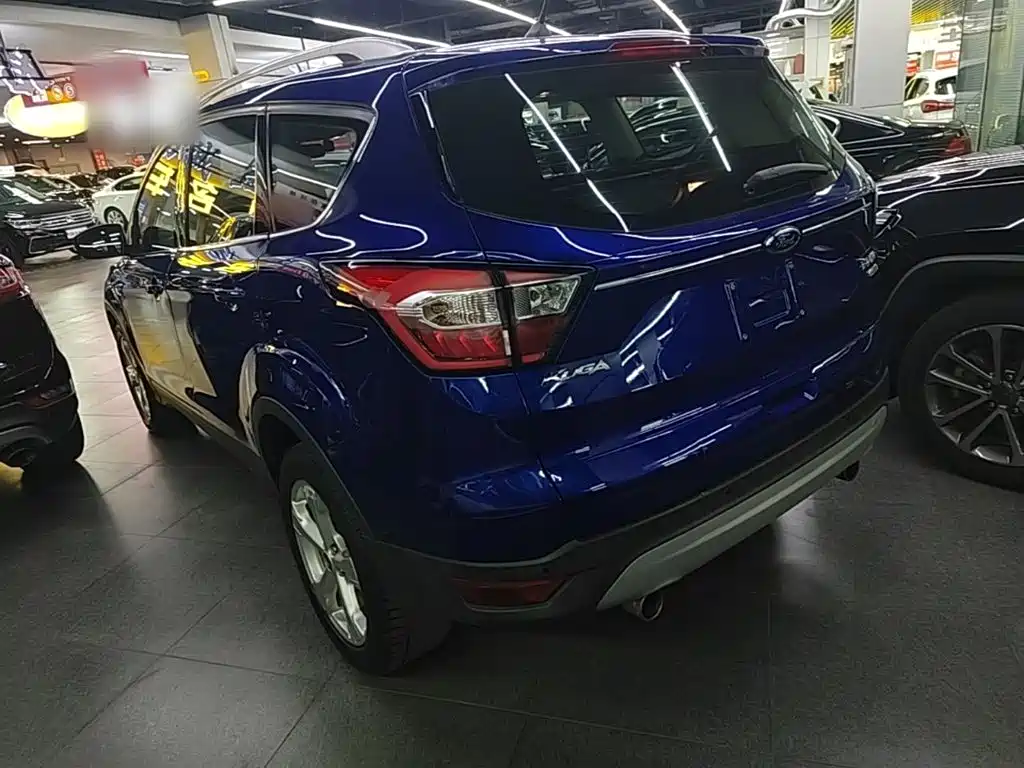 Ford Kuga — миниатюра 5