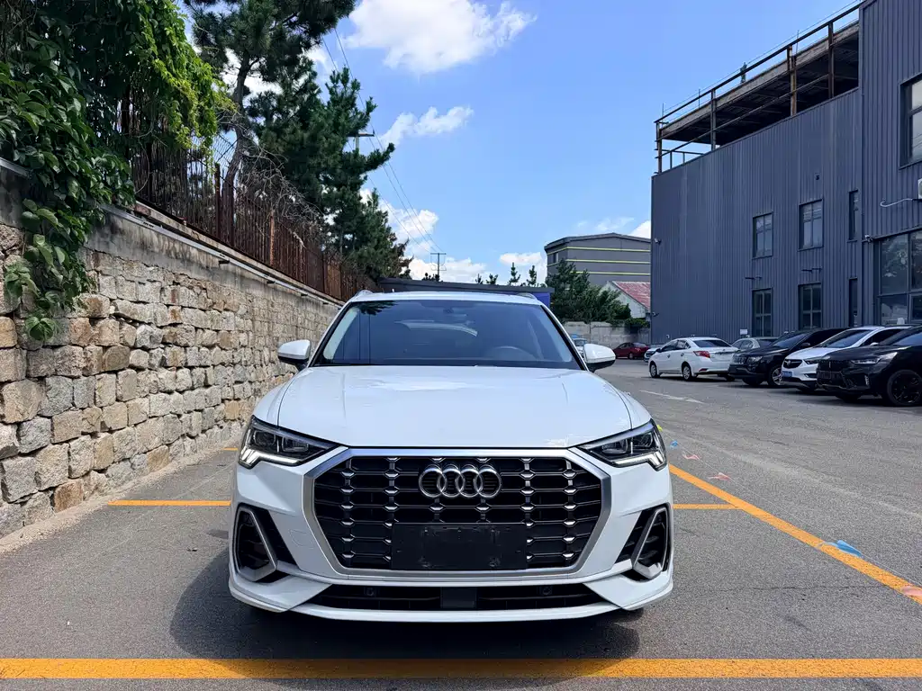 Audi Q3 — миниатюра 2