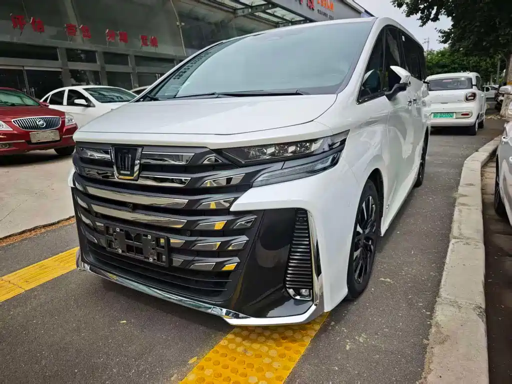 Toyota Vellfire 2025