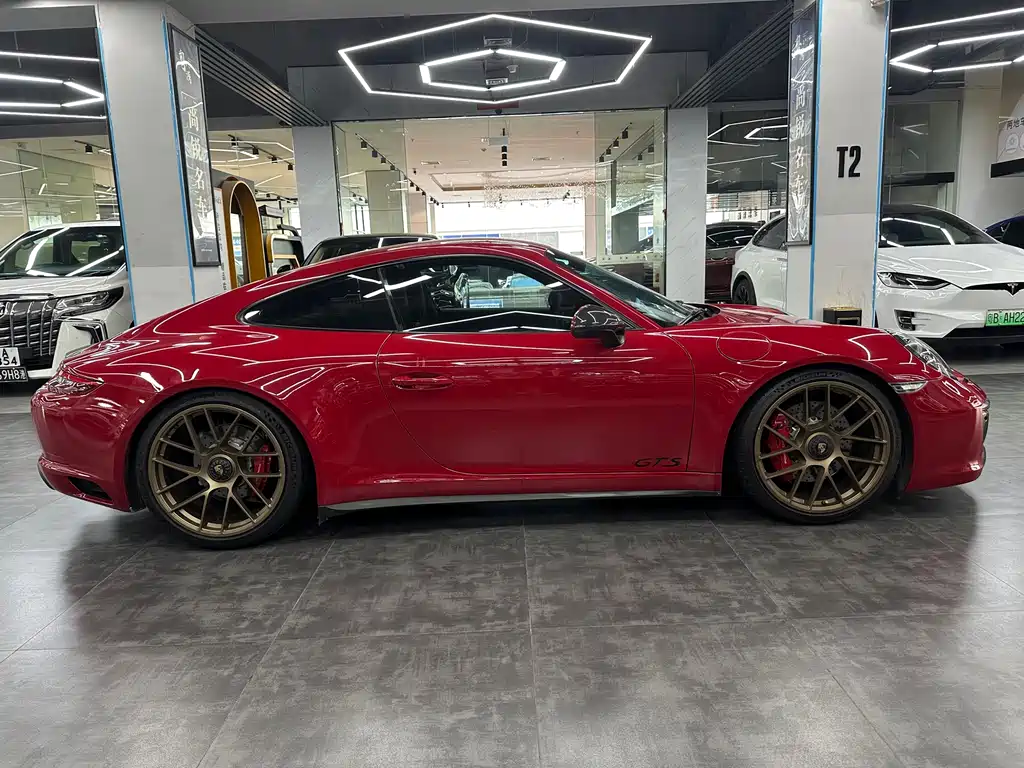 Porsche 911 2017 Carrera GTS 3.0T