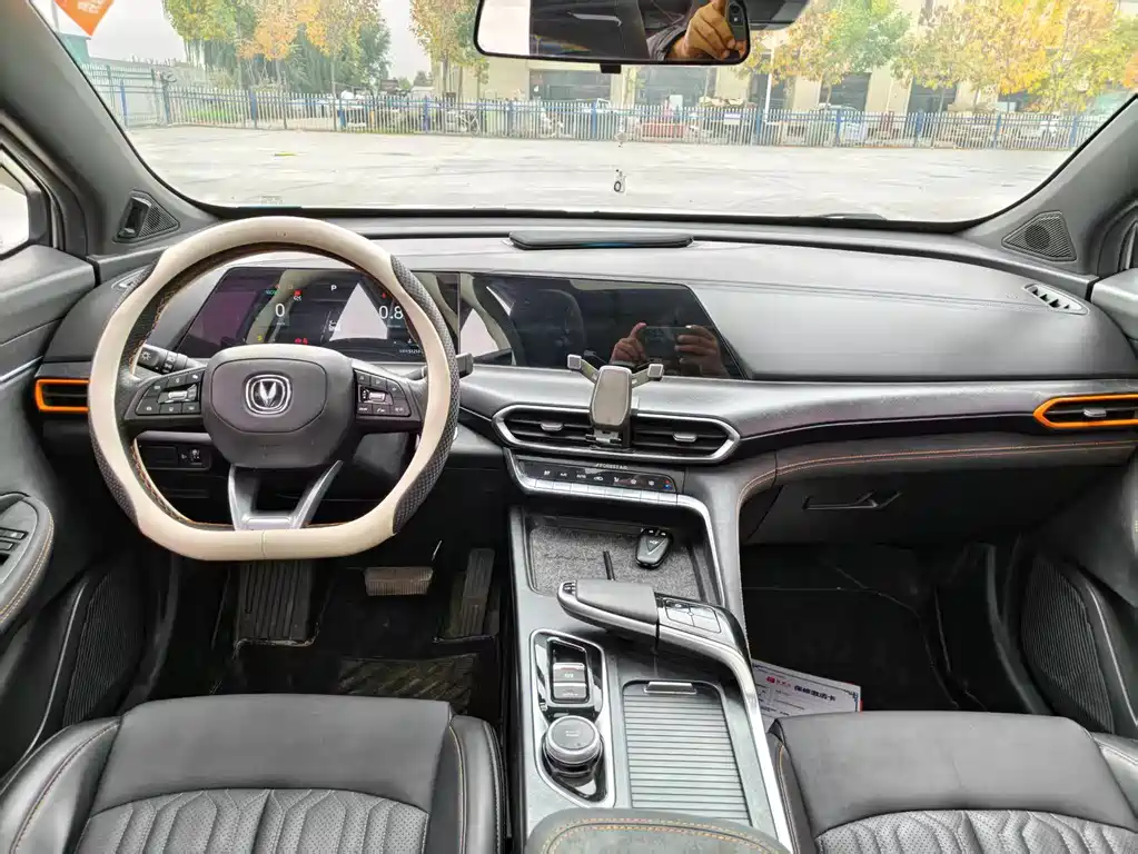Changan UNI-T — миниатюра 6