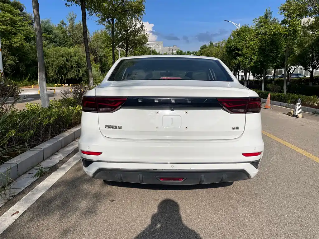 Geely Emgrand - фото 17