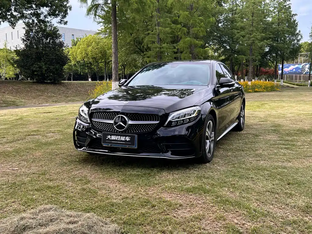 Mercedes-Benz C-Class 2019
