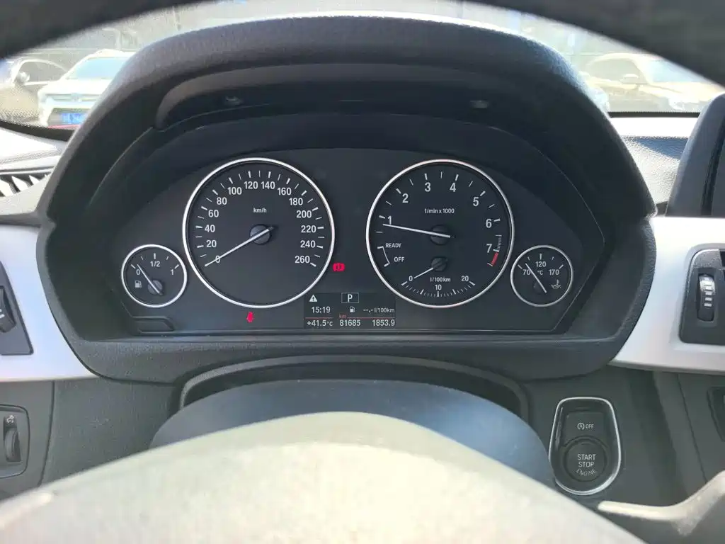 BMW 3 Series — миниатюра 11