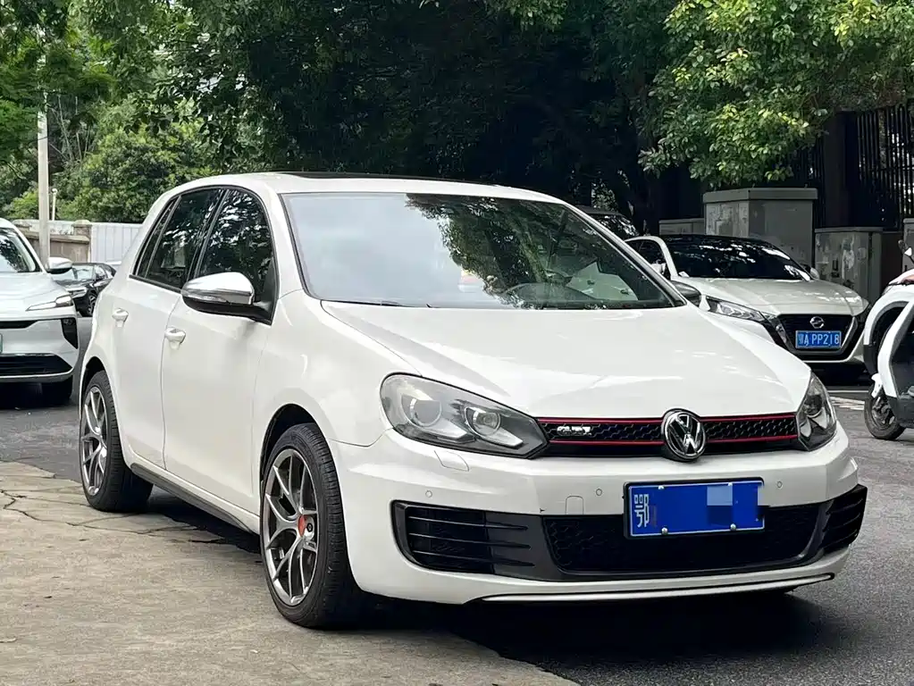 Volkswagen Golf GTI GTI 2010 2.0TSI GTI
