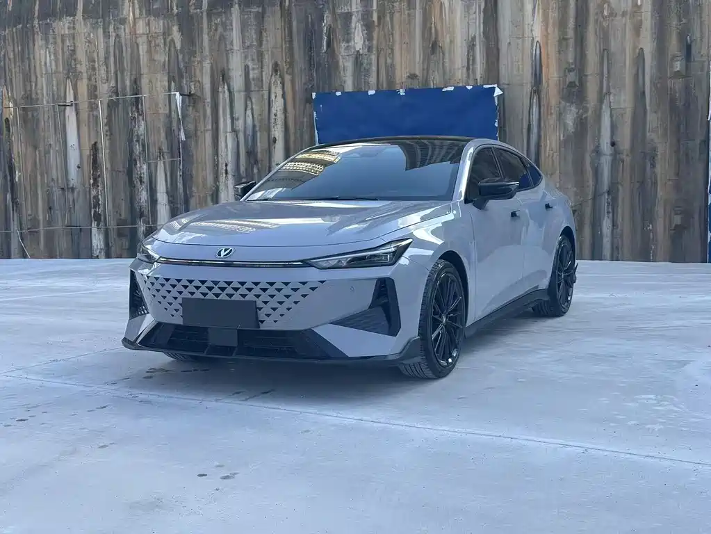 Changan UNI-V 2024