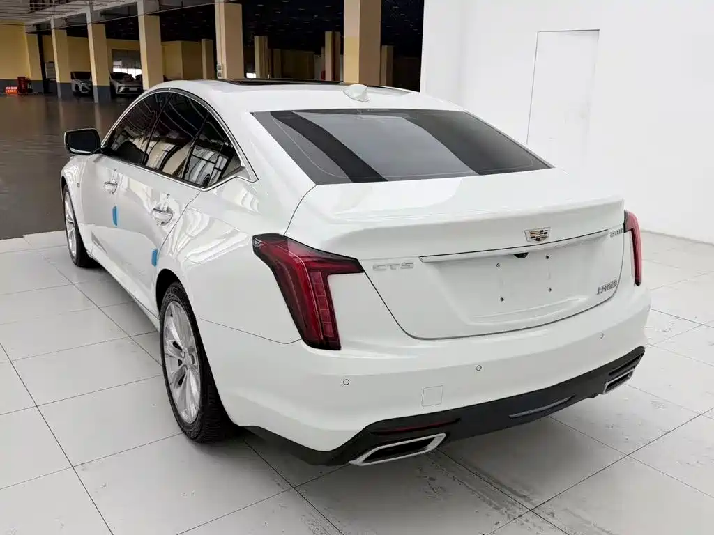Cadillac CT5 — миниатюра 7