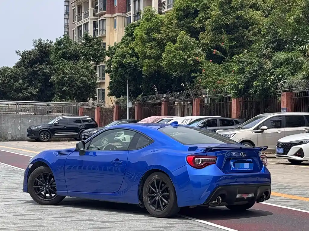 Subaru BRZ — миниатюра 2