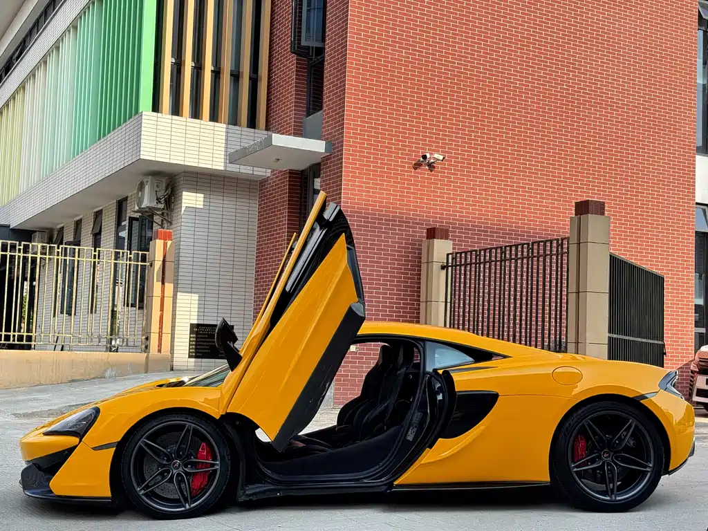 McLaren 570 2015 570S 3.8T Coupe