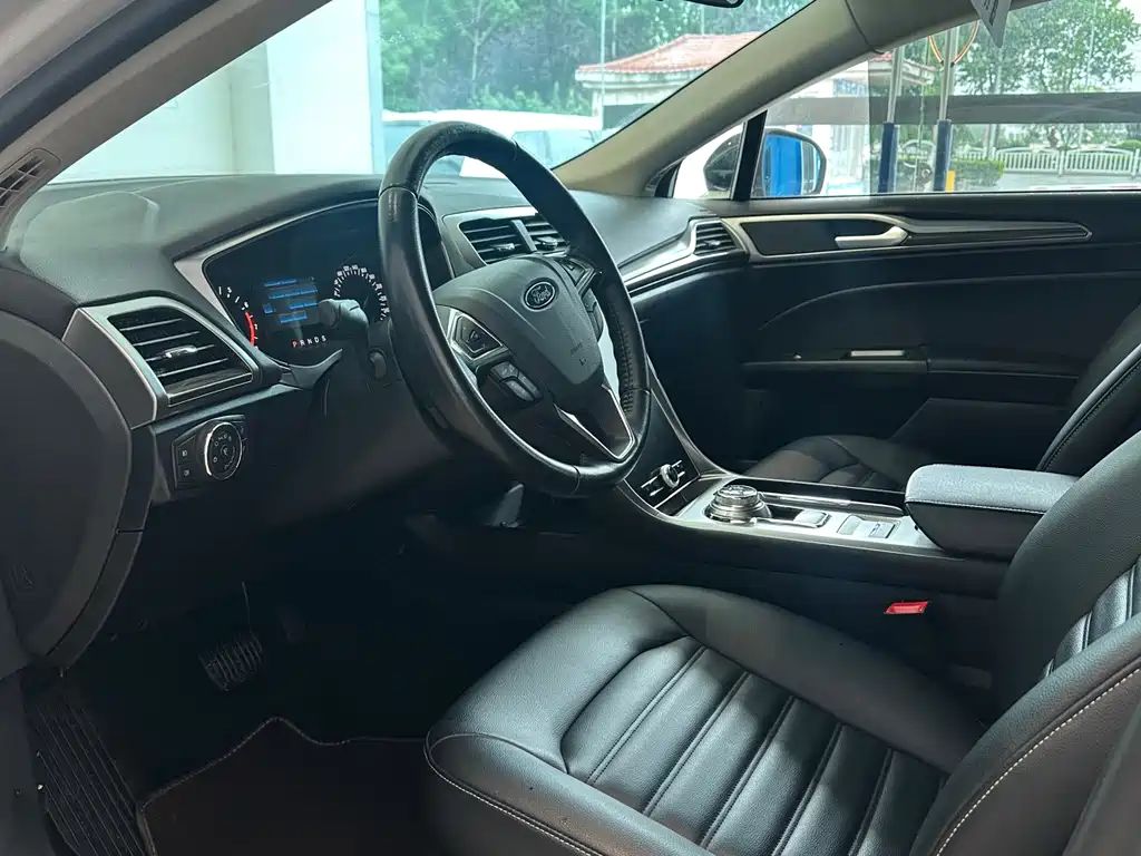 Ford Mondeo 2020 EcoBoost 200 Fashion